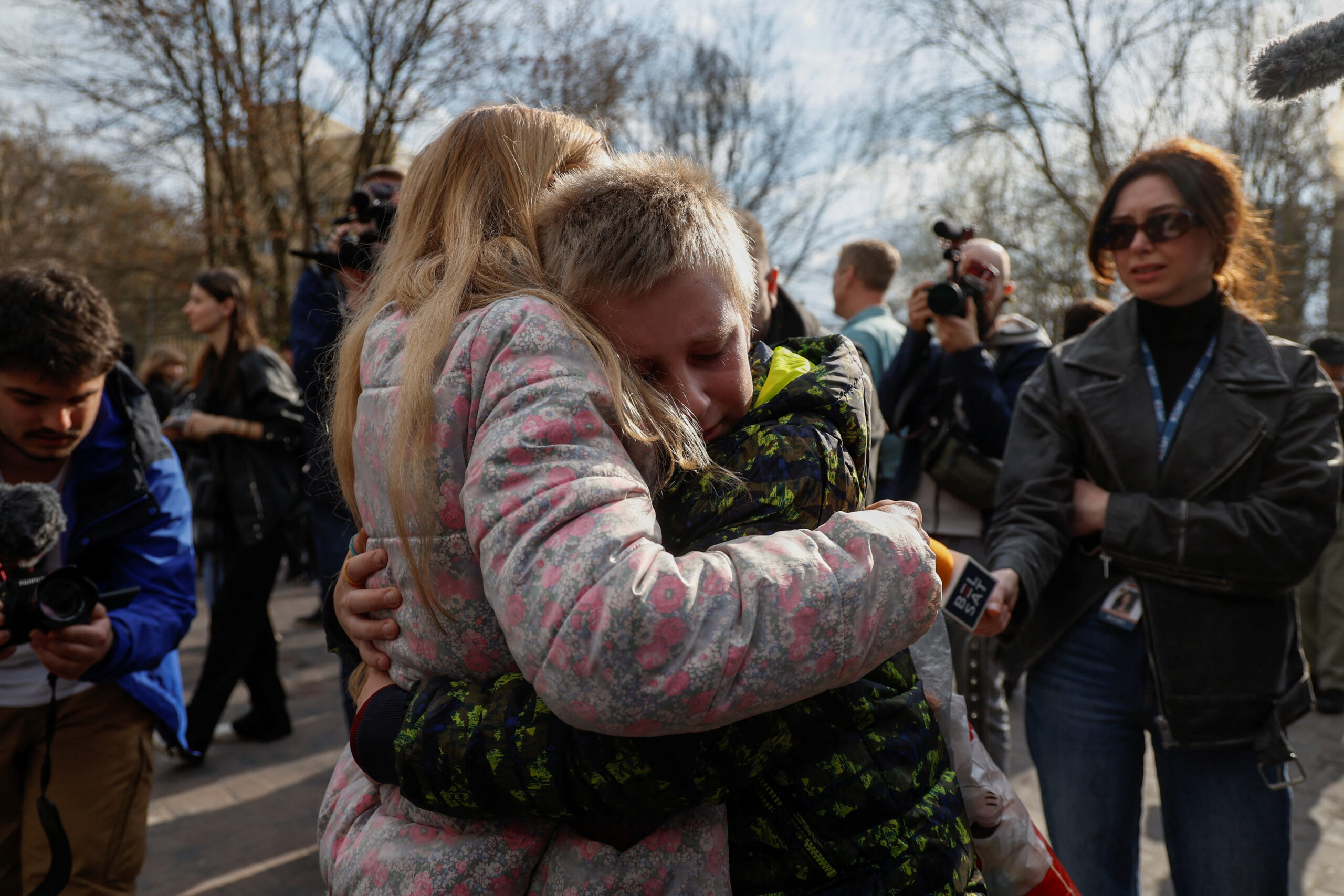 Humanitarian Efforts Amid Ongoing Conflict: Families Reunited at Belarus-Ukraine Border