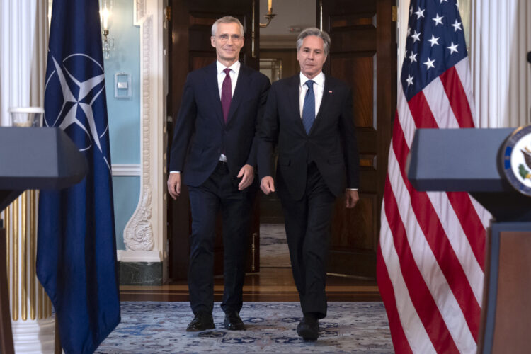 NATO Secretary General Calls for U.S. Leadership in Russia Peace Negotiations
