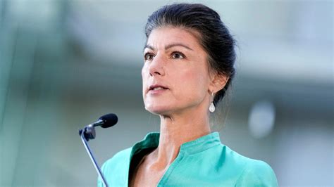 Sahra Wagenknecht Urges German Government to End Sanctions and Secure Russian Diesel